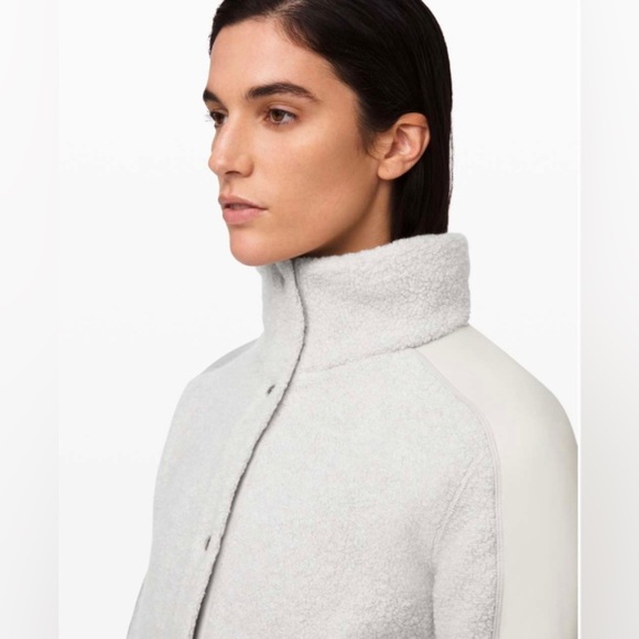 Lululemon Go Cozy Jacket Sherpa fleece size 10 - Picture 5 of 10